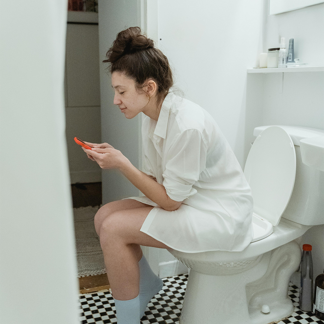 Young-Woman-Talking-With-Doctor